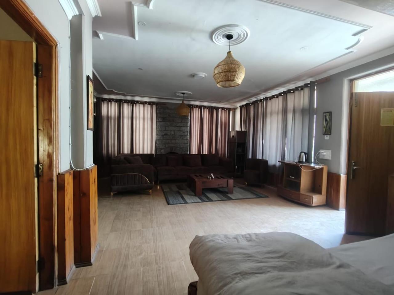 Hotel Koyal Manali (Himachal Pradesh)